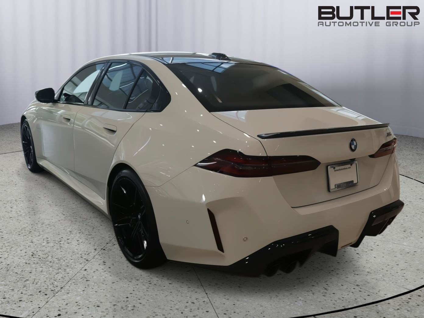 Used 2026 BMW M5 w/ Carbon Package AWD/4WD image 8