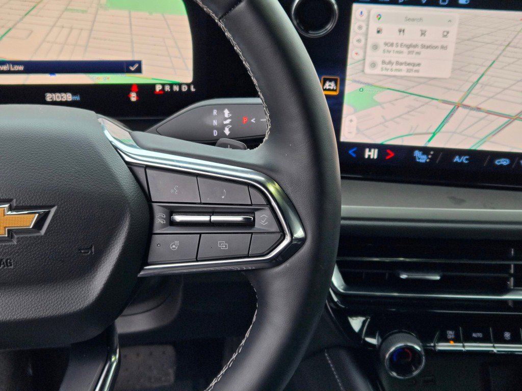 Certified 2025 Chevrolet Traverse LT image 29