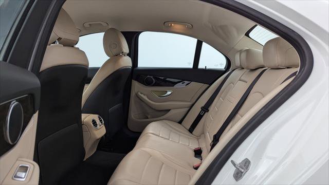 Used 2015 Mercedes-Benz C 300 Sedan image 17