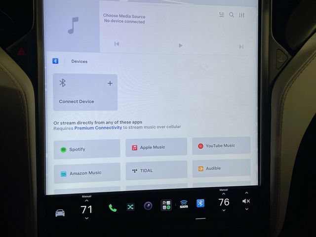 Used 2020 Tesla Model X Long Range AWD/4WD image 32