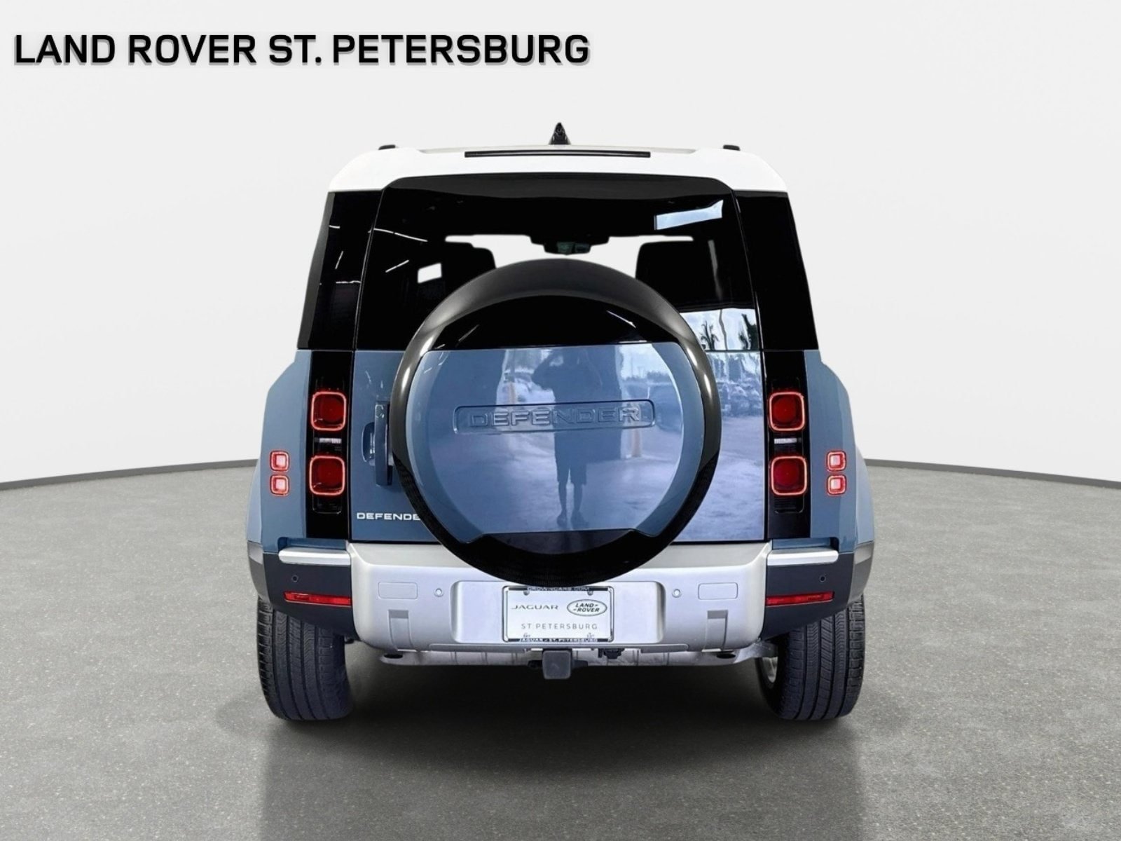 Used 2024 Land Rover Defender 110 S AWD/4WD image 6