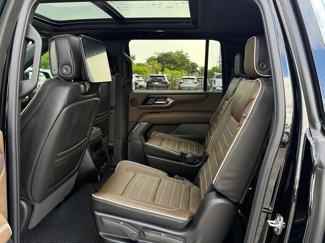 New 2026 GMC Yukon XL Denali Ultimate AWD/4WD image 11