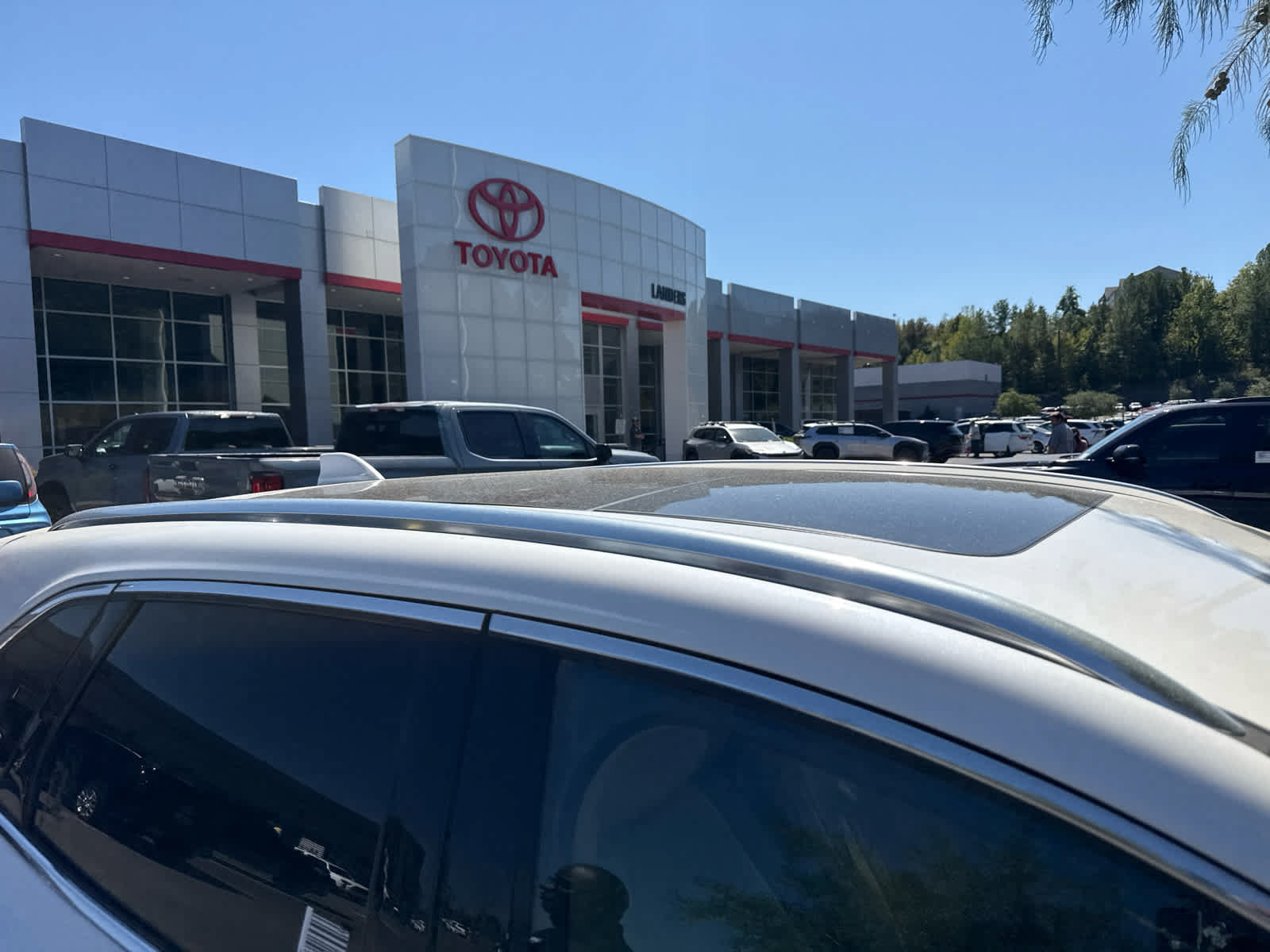 Used 2019 Lincoln MKC Reserve w/ MKC Technology Package FWD image 3