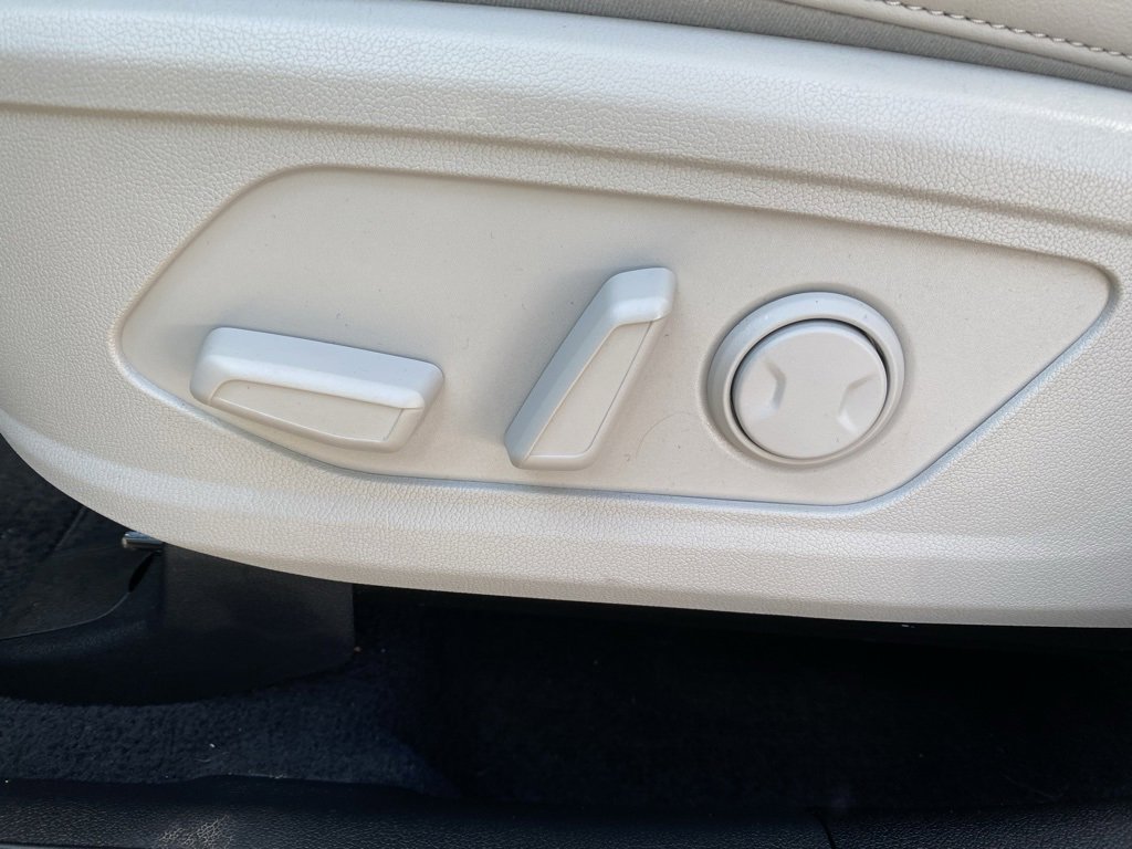 New 2025 Kia Sorento S w/ Panoramic Sunroof Package image 14