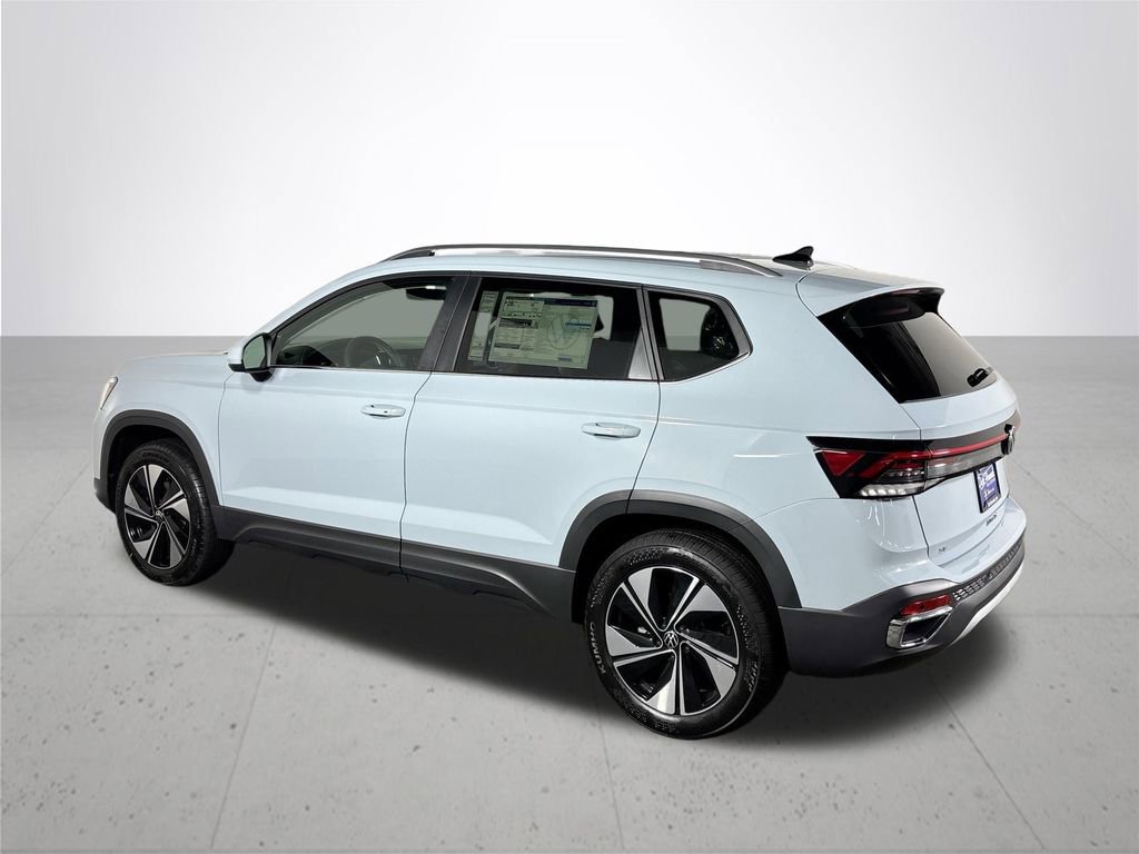 New 2025 Volkswagen Taos SE image 8