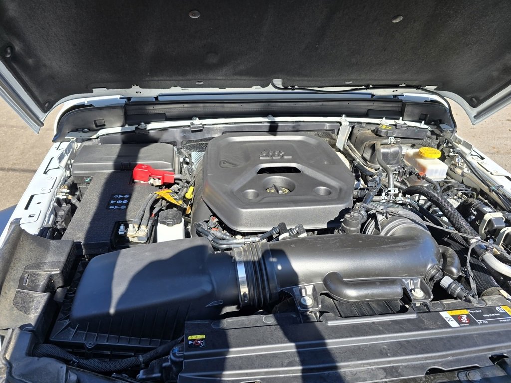 Used 2024 Jeep Wrangler Sport S image 11