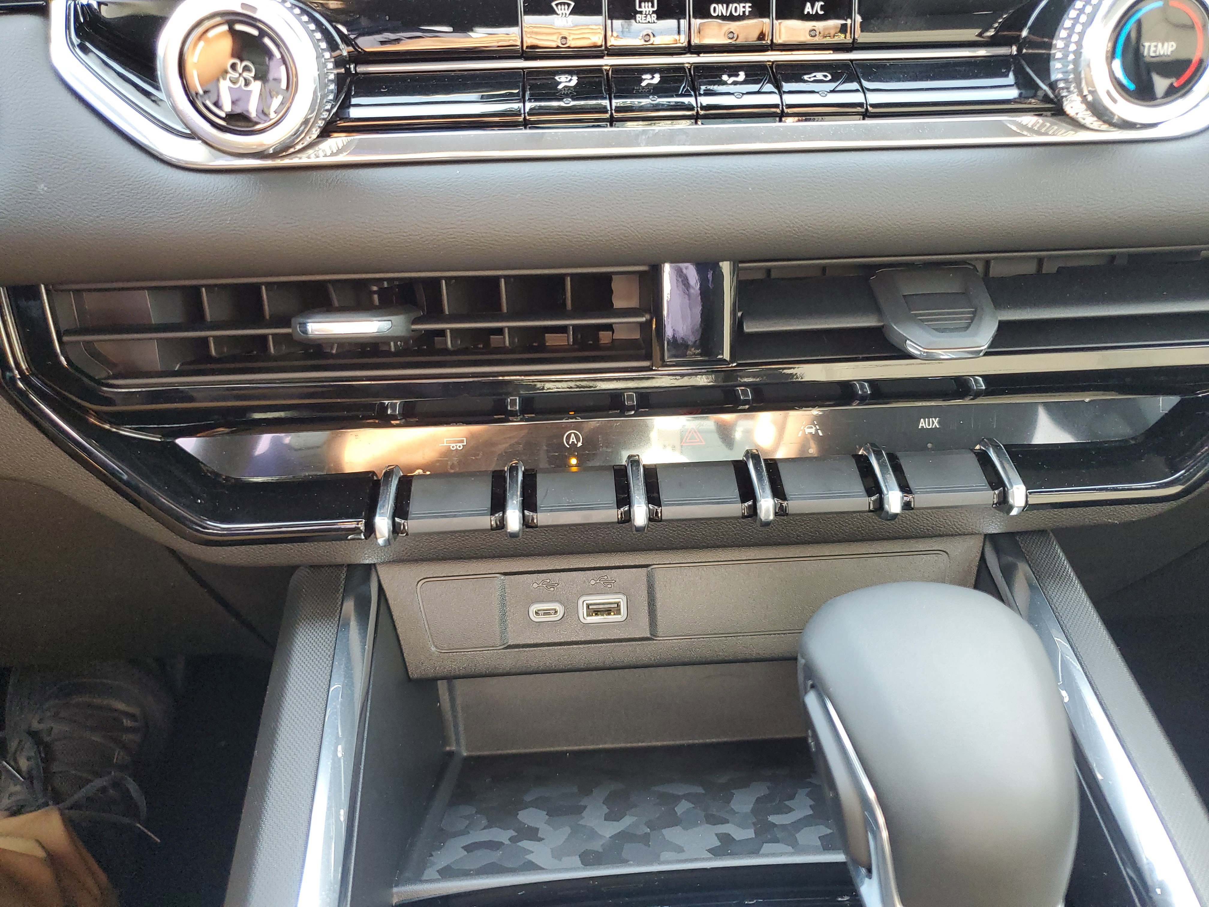 New 2026 GMC Canyon Elevation image 28