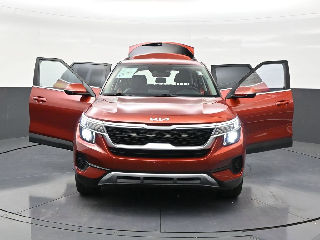Used 2023 Kia Seltos S FWD image 34
