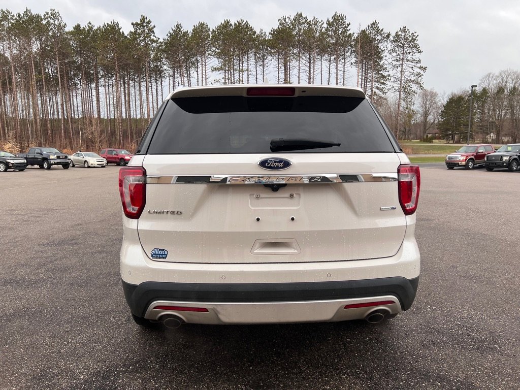 Used 2016 Ford Explorer Limited w/ Equipment Group 301A image 5