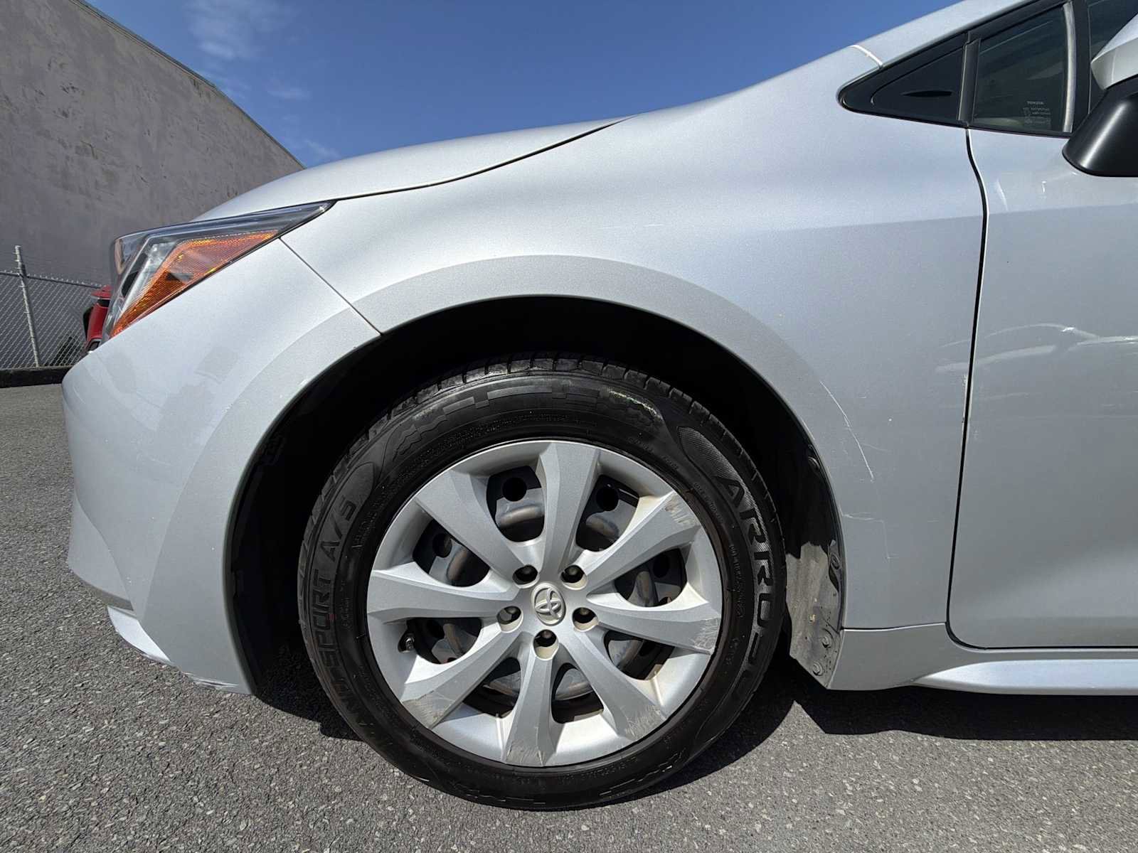 Used 2023 Toyota Corolla LE image 11