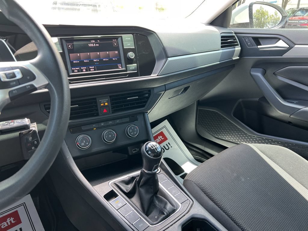 Used 2019 Volkswagen Jetta S FWD image 30