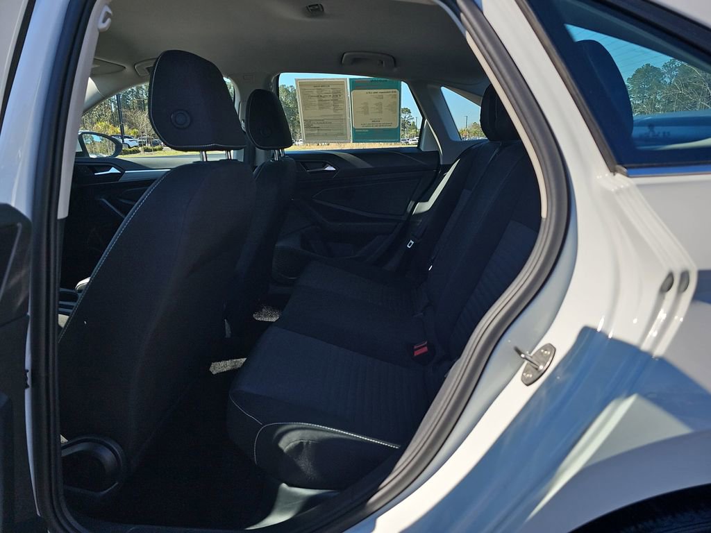 Used 2025 Volkswagen Jetta S image 18