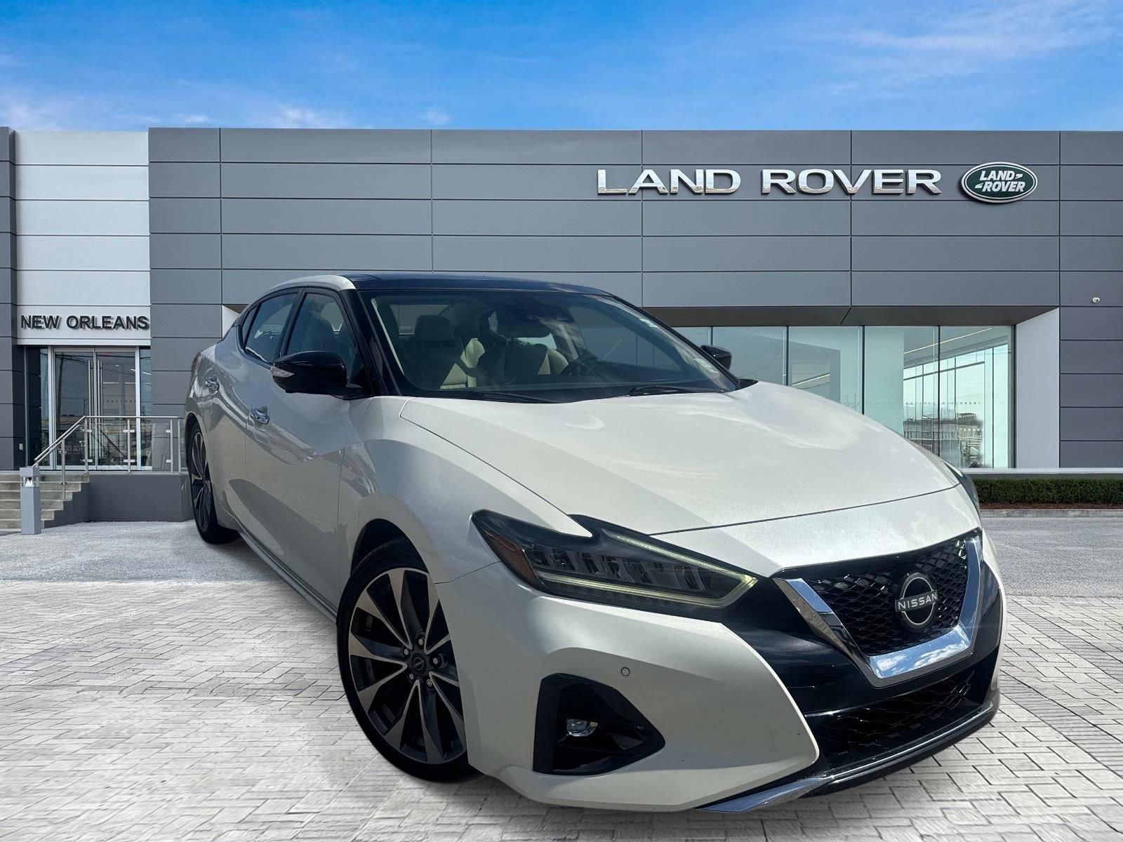 Used 2023 Nissan Maxima Platinum w/ Sport Mat Group FWD image 5