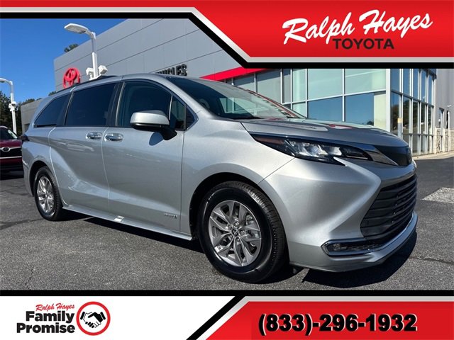 Certified 2021 Toyota Sienna XLE