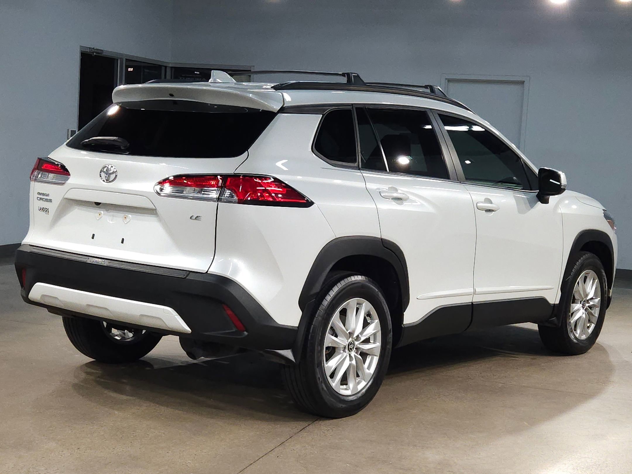 Used 2022 Toyota Corolla Cross LE image 7