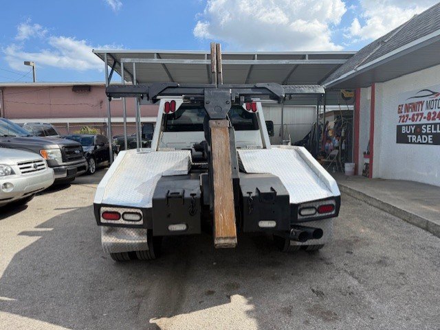 Used 2008 Ford F550 2WD Regular Cab Super Duty image 5