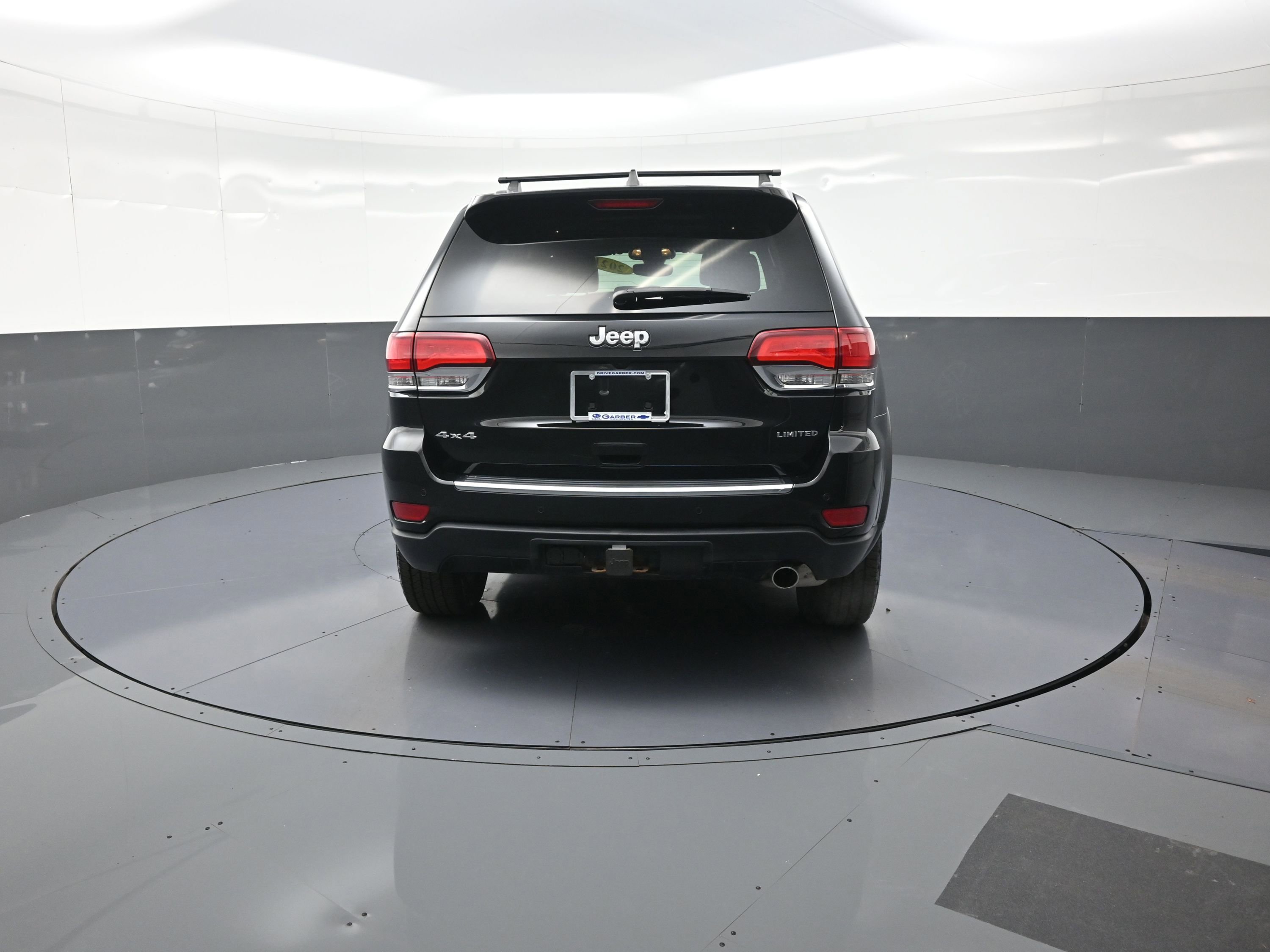 Used 2021 Jeep Grand Cherokee Limited w/ Trailer Tow Group IV image 4