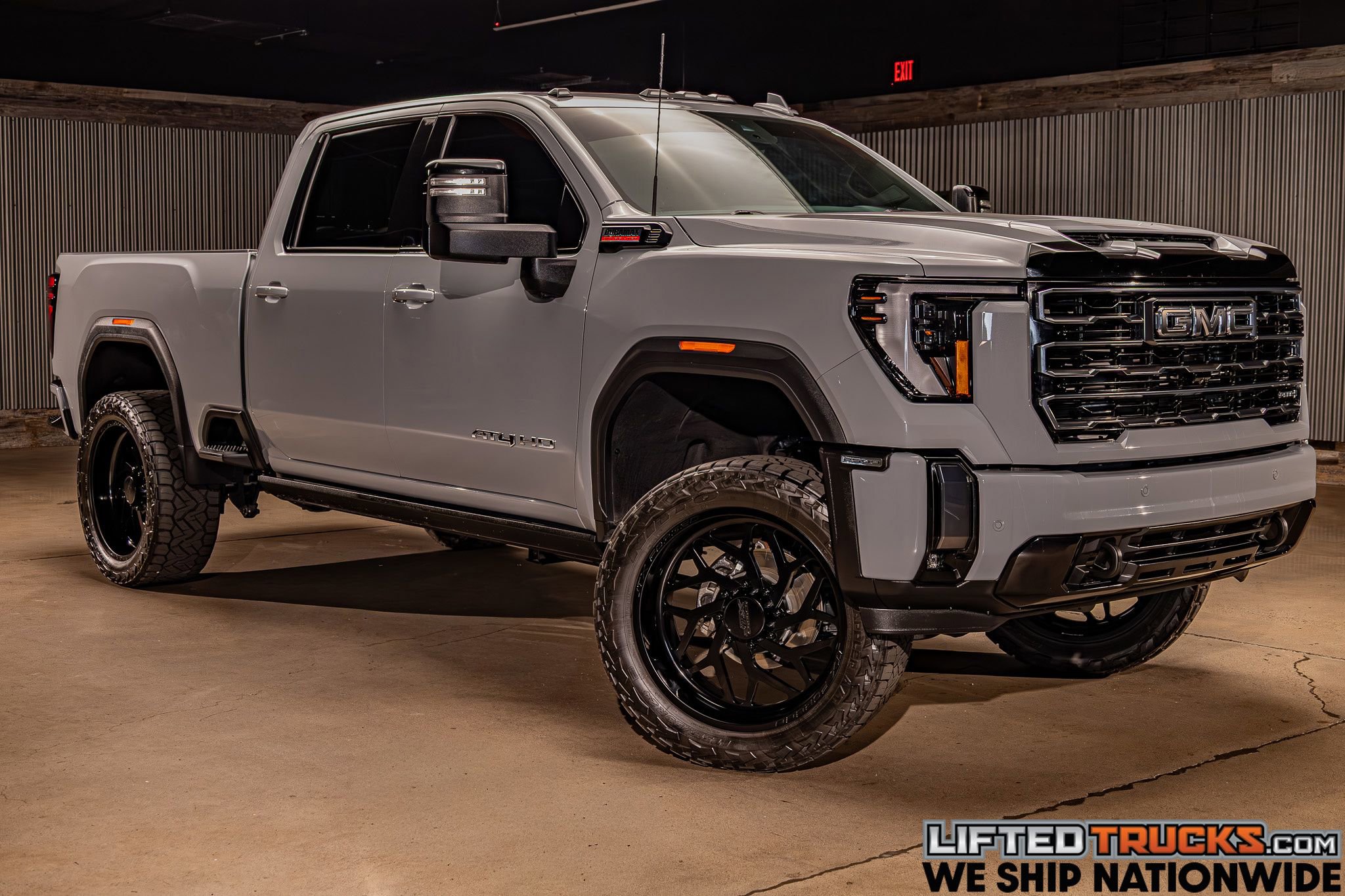 Used 2024 GMC Sierra 2500 AT4 w/ AT4 Premium Plus Package image 1