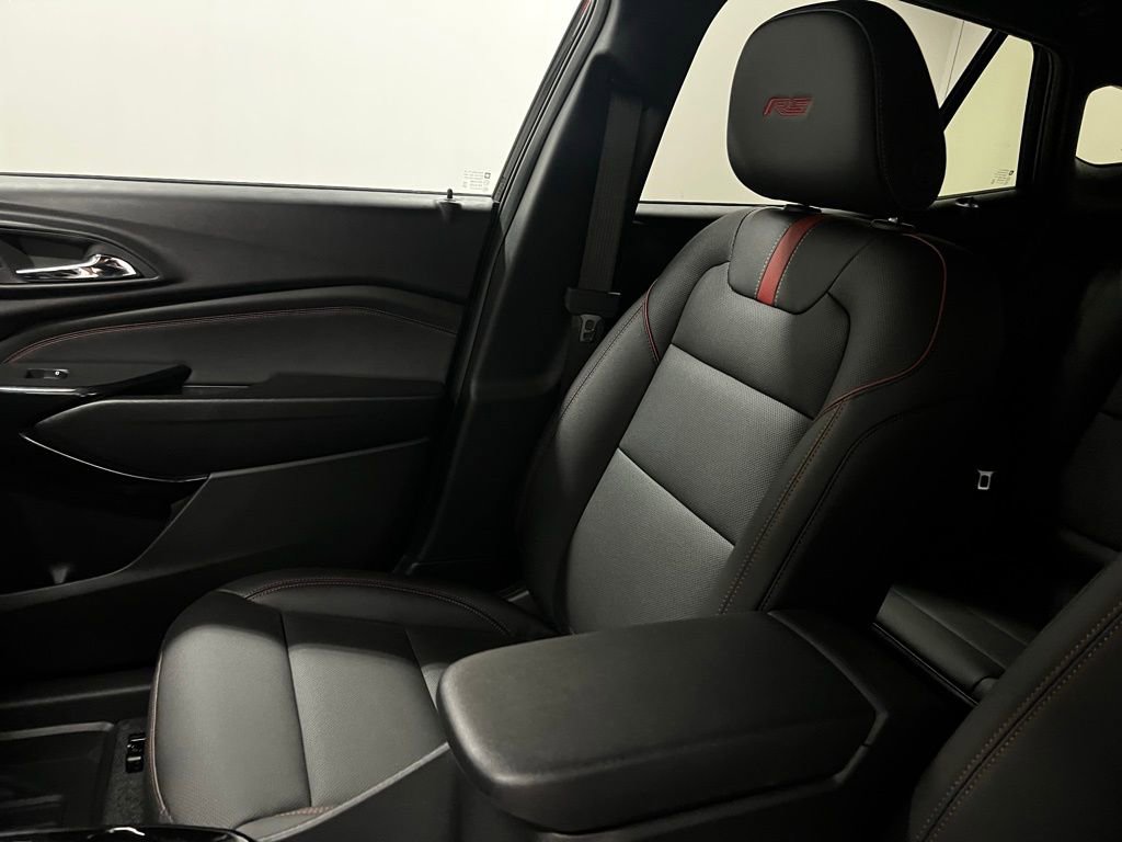 New 2026 Chevrolet Trax RS w/ Driver Confidence Package image 23