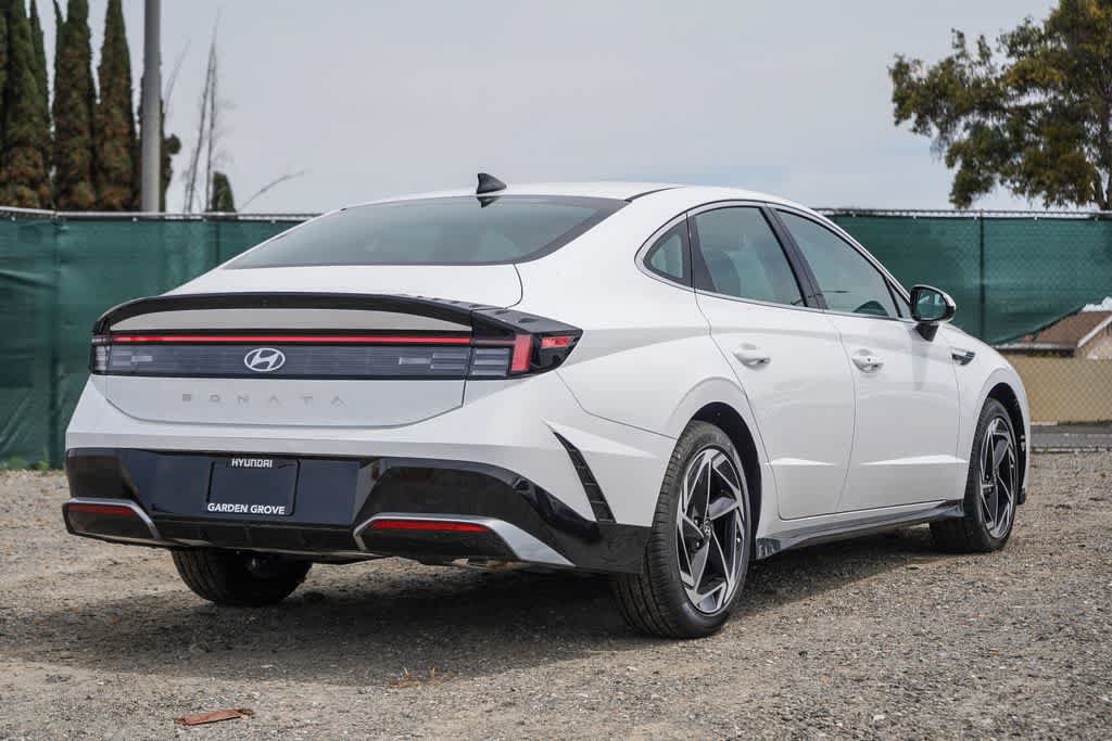 New 2026 Hyundai Sonata SEL FWD image 4