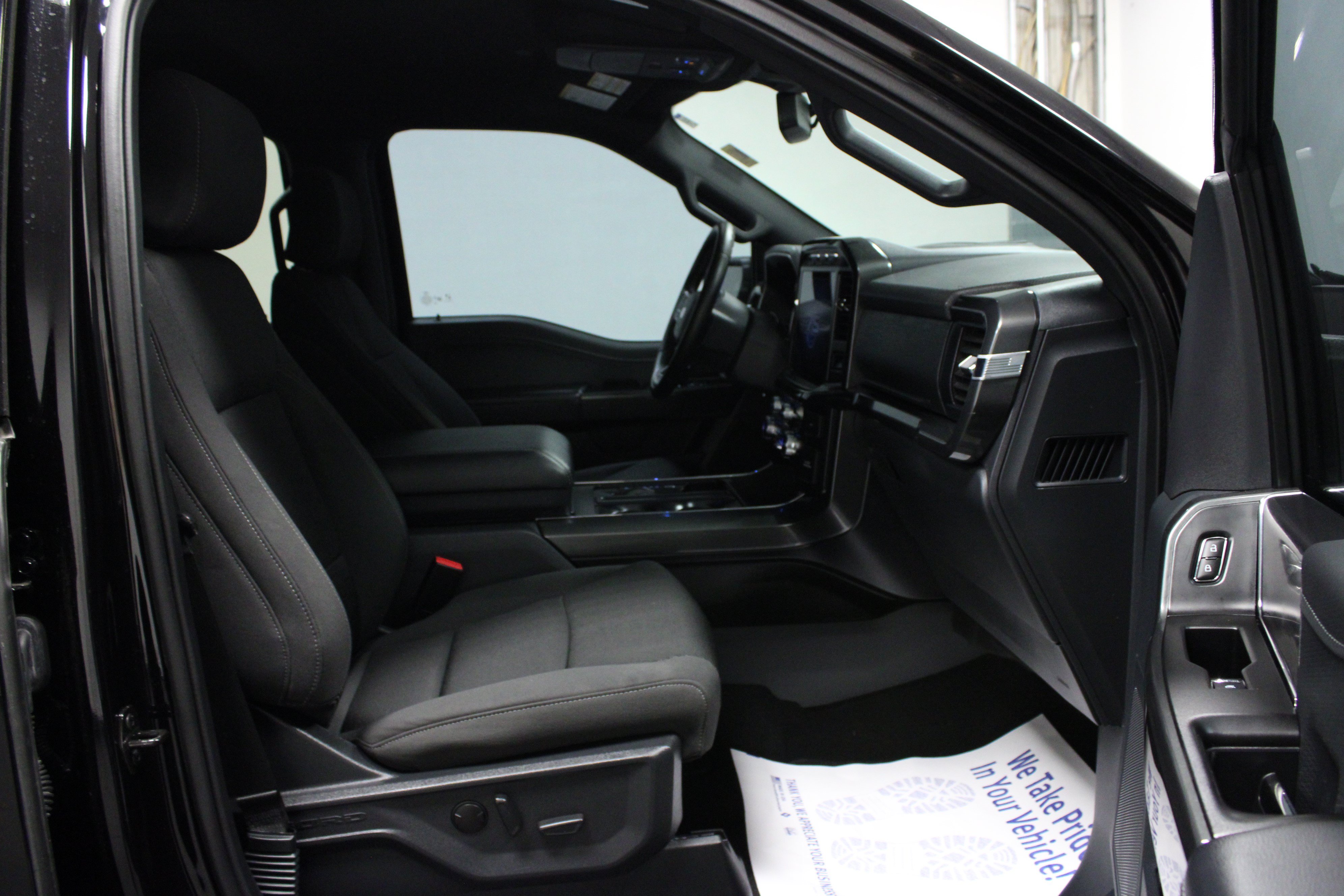 Used 2023 Ford F150 XLT w/ Equipment Group 302A High RWD image 16