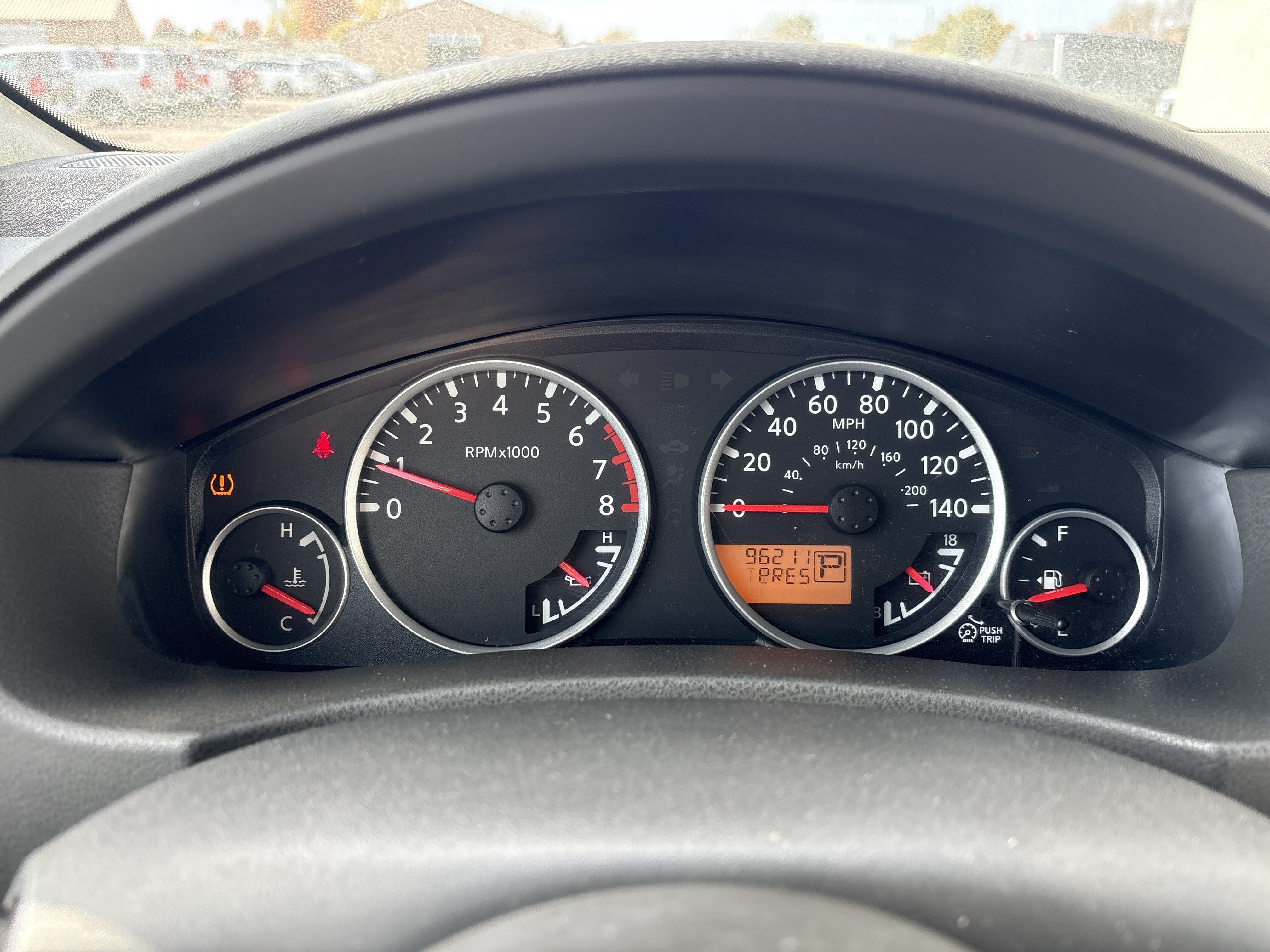 Used 2011 Nissan Pathfinder SV RWD image 13