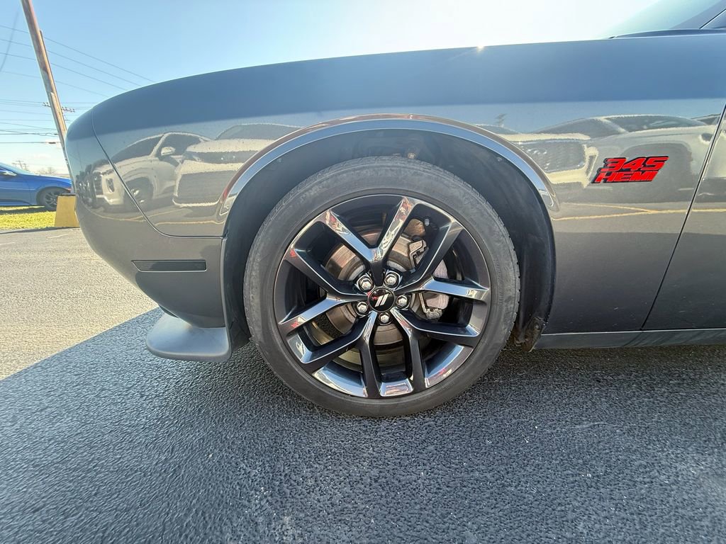 Used 2019 Dodge Challenger R/T w/ Plus Package image 10