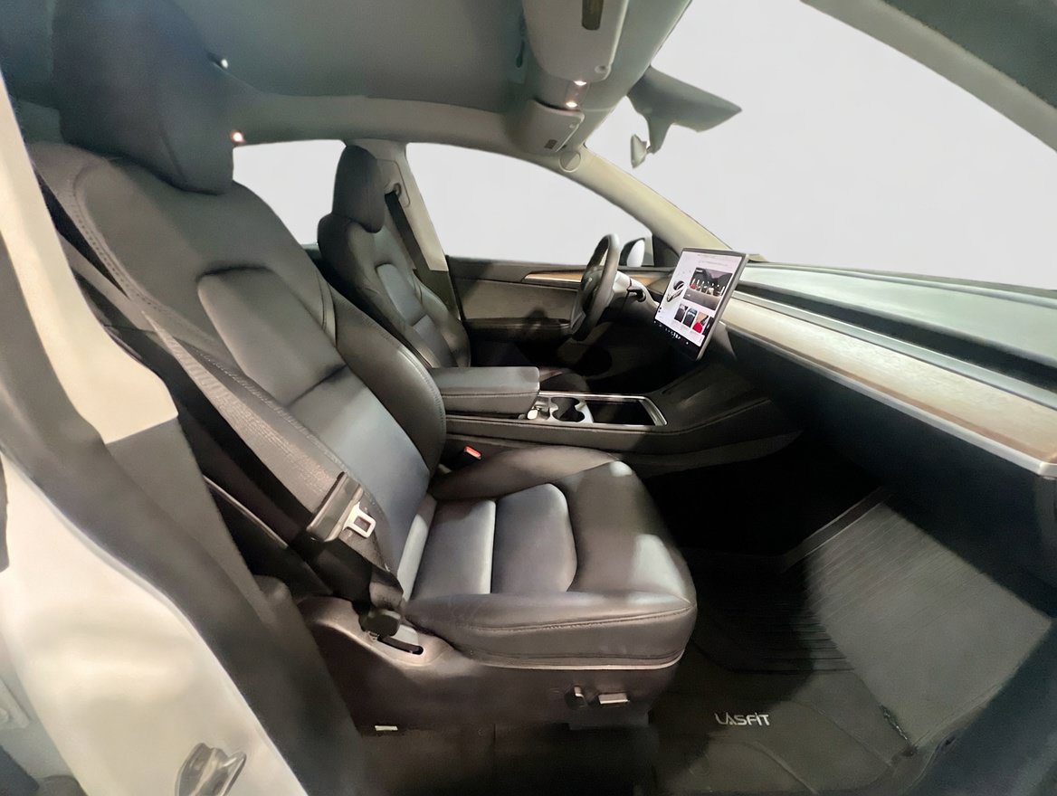 Used 2023 Tesla Model Y Performance AWD/4WD image 21