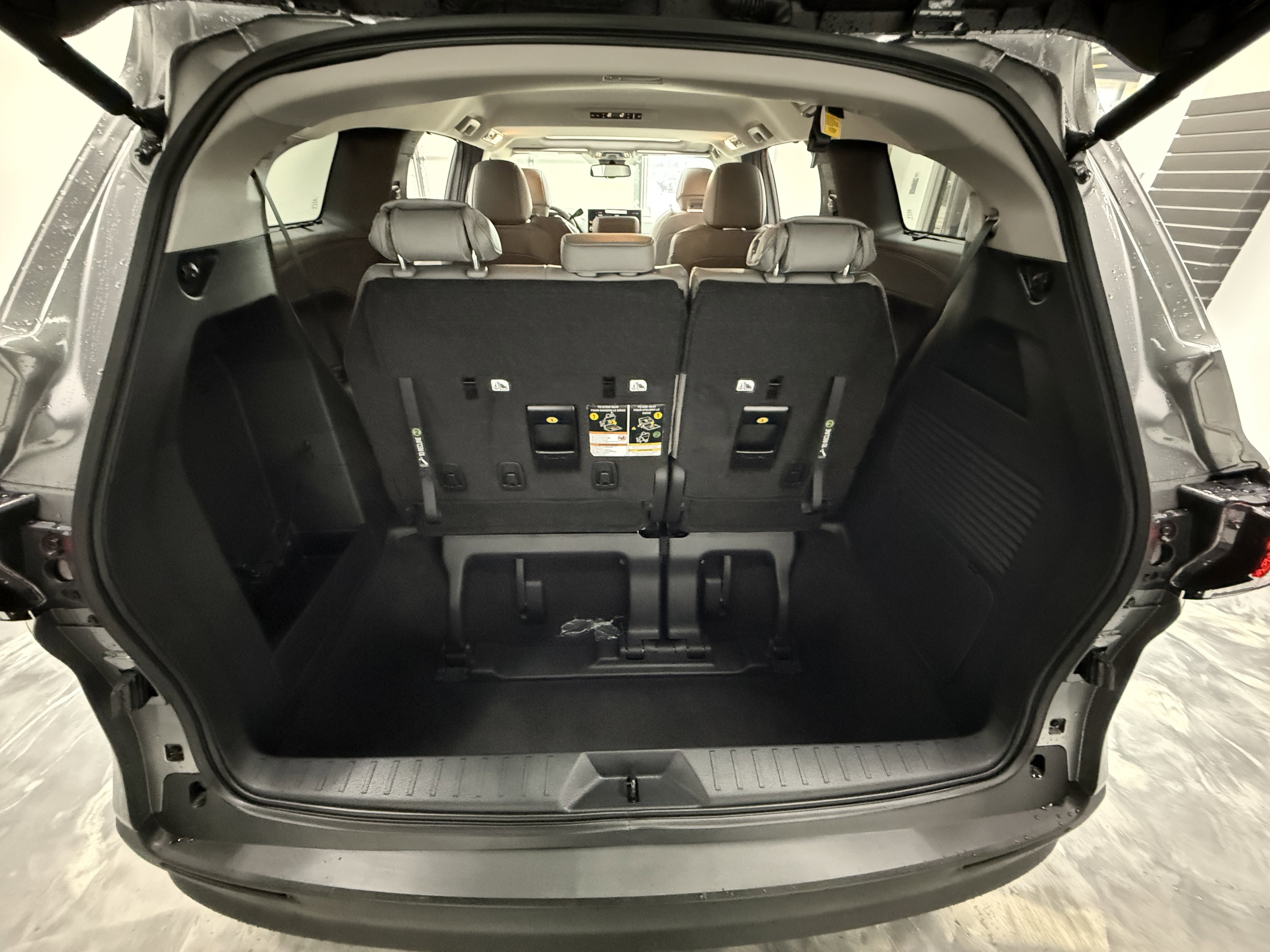 Used 2026 Toyota Sienna XLE image 29