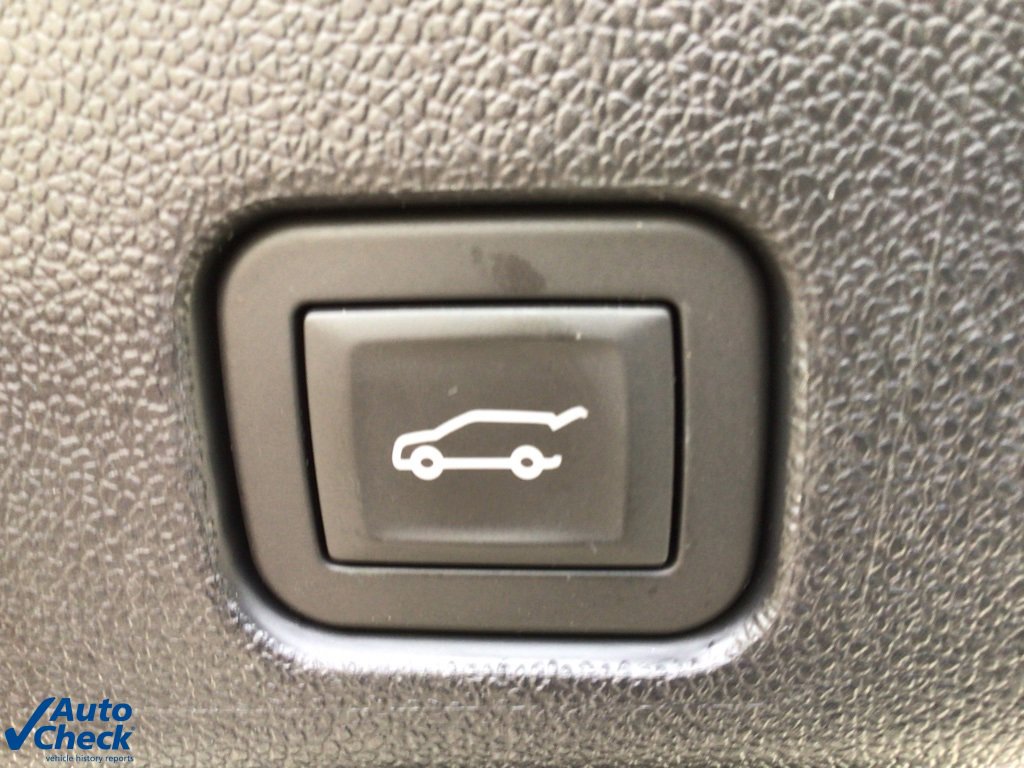 Used 2024 Chevrolet Traverse LS image 32