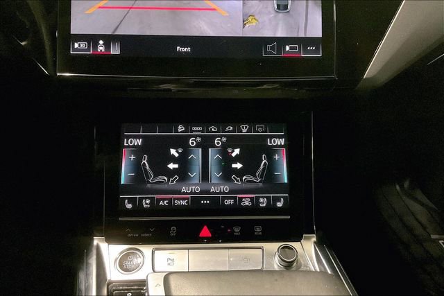 Used 2023 Audi e-tron Prestige w/ Prestige Package image 32
