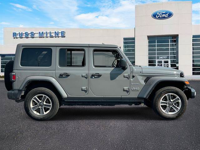 Used 2023 Jeep Wrangler Unlimited Sahara AWD/4WD image 2