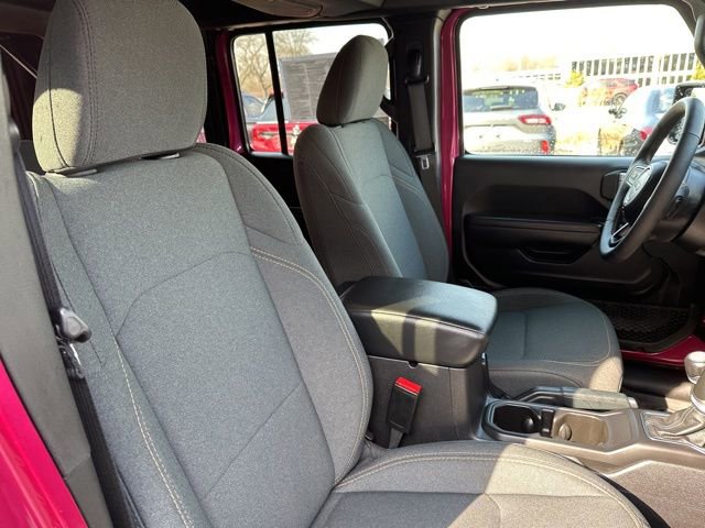 Used 2024 Jeep Wrangler Unlimited Sport AWD/4WD image 13