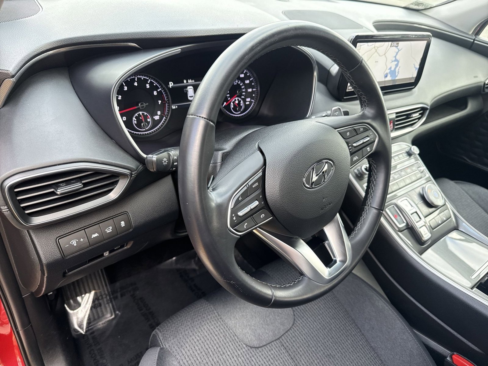 Certified 2023 Hyundai Santa Fe SEL image 16