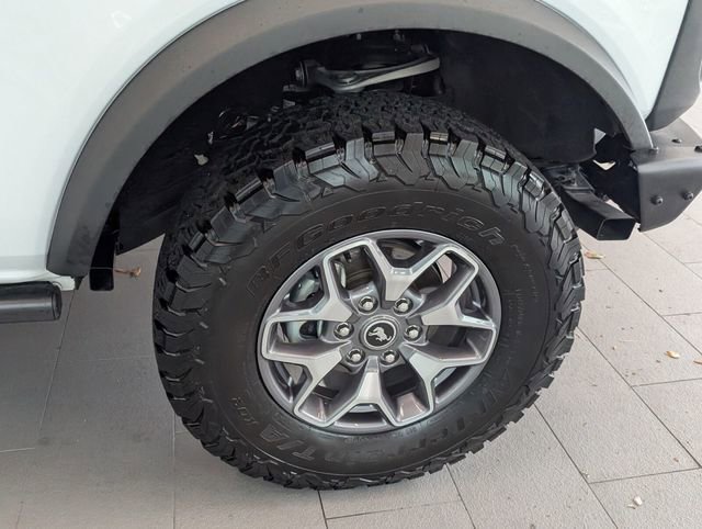 Used 2024 Ford Bronco Badlands image 14
