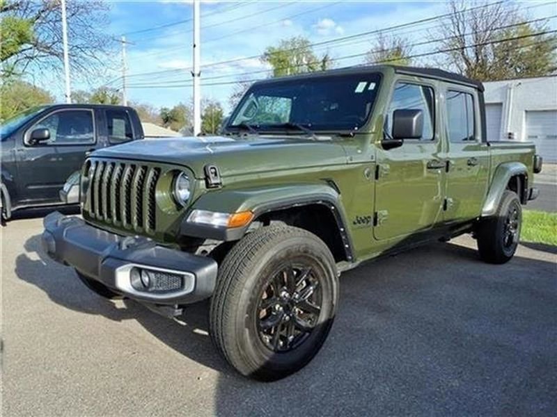 Used 2022 Jeep Gladiator Sport AWD/4WD image 26
