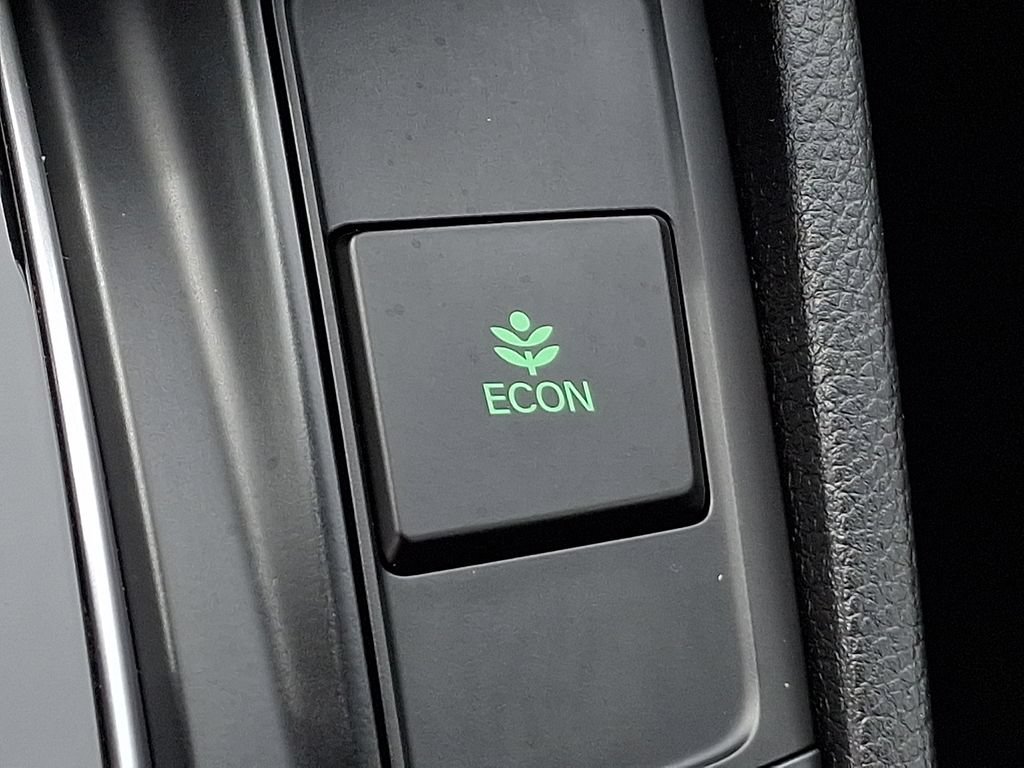 Used 2018 Honda CR-V Touring image 27