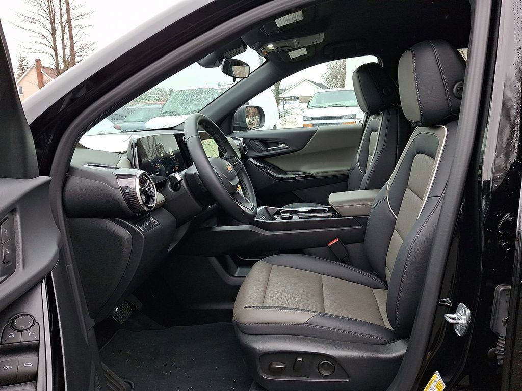 Used 2026 Chevrolet Equinox LT w/ Convenience Package II image 13