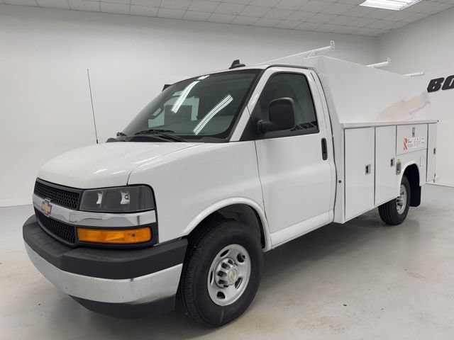 New 2025 Chevrolet Express 3500 w/ Power Convenience Package RWD image 1
