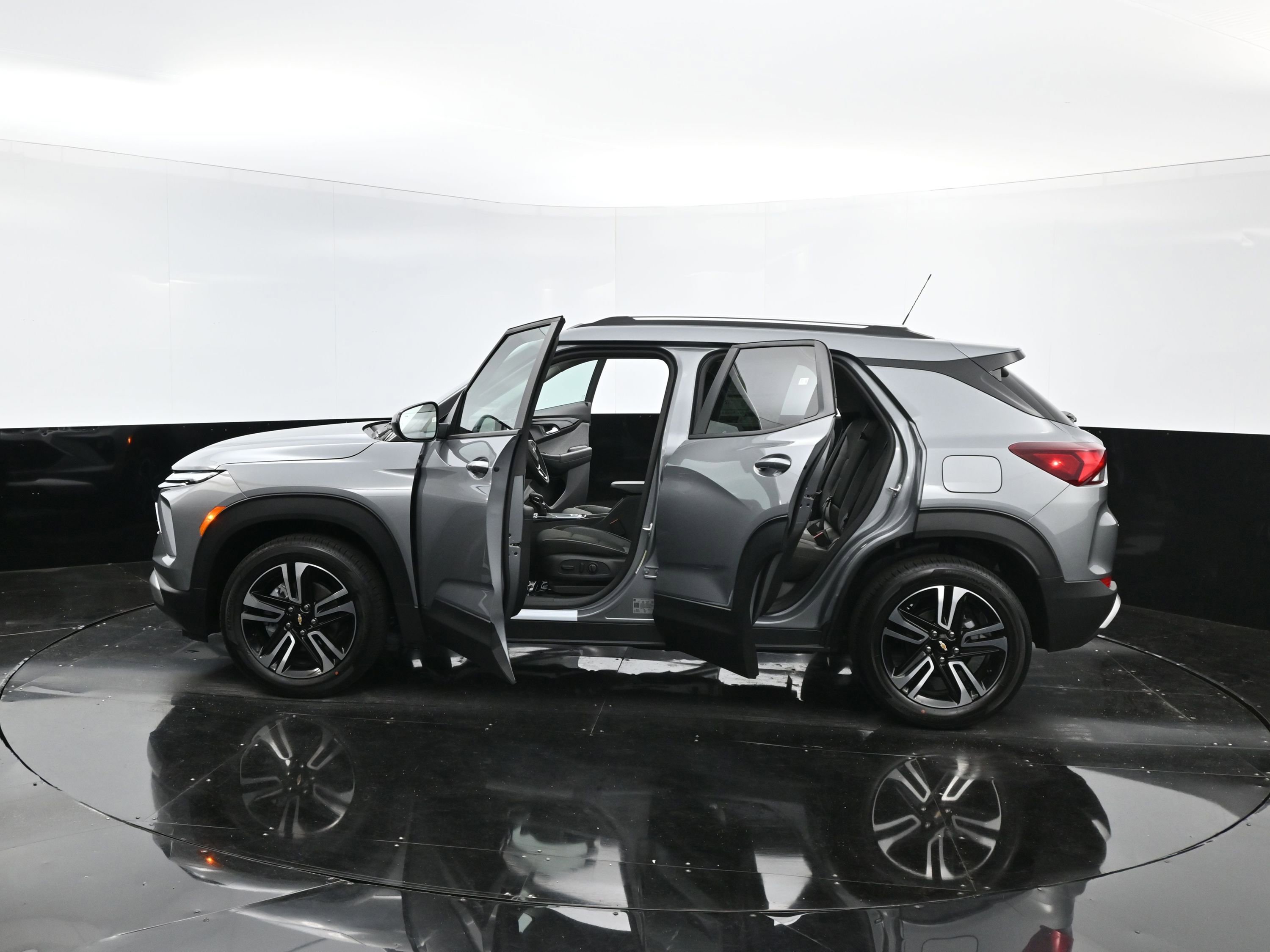 New 2025 Chevrolet TrailBlazer LT w/ Convenience Package image 35