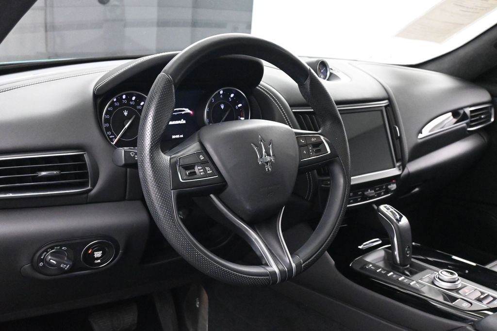 Used 2022 Maserati Levante GT AWD/4WD image 28