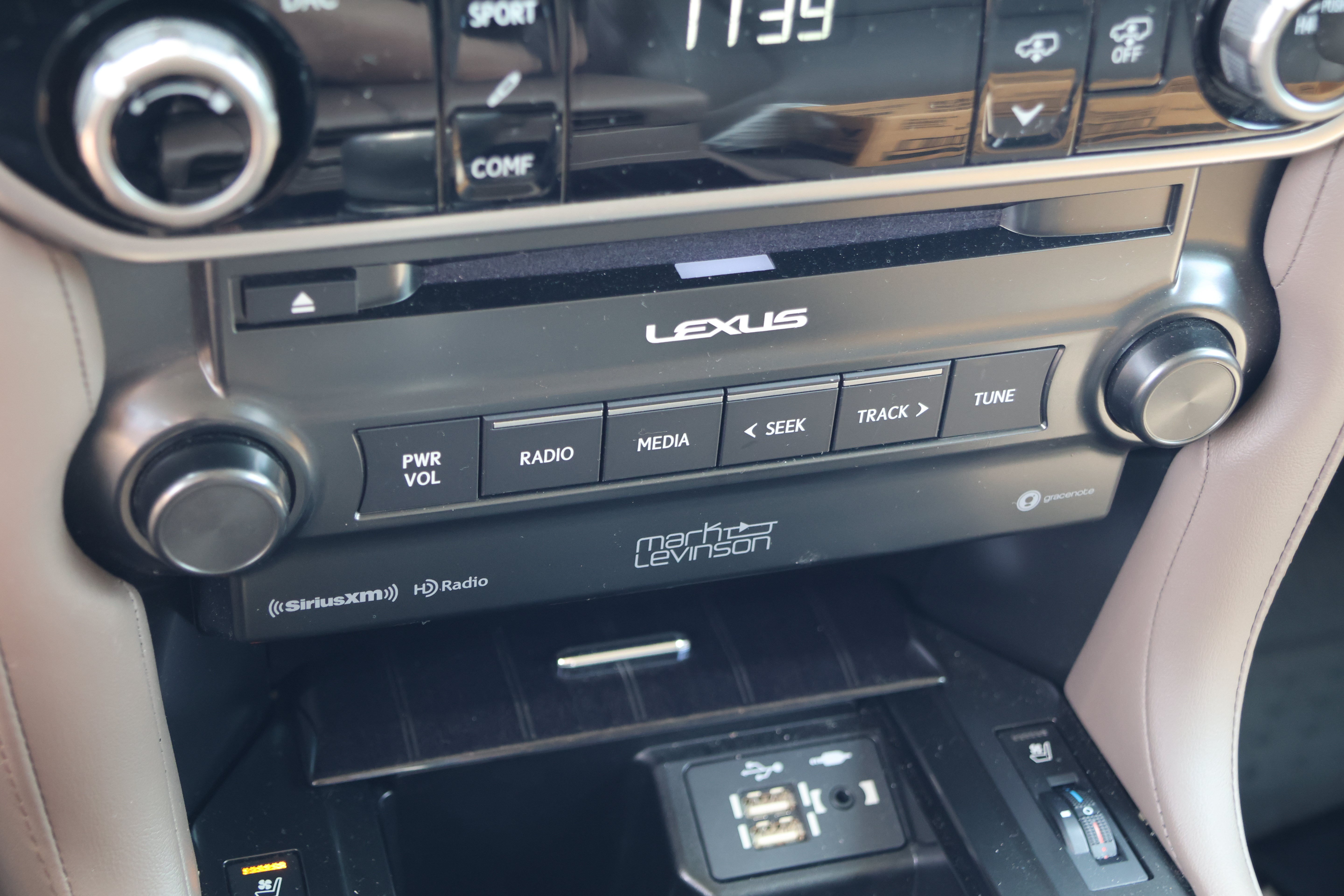 Certified 2023 Lexus GX 460 Luxury w/ Accessory Package AWD/4WD image 28