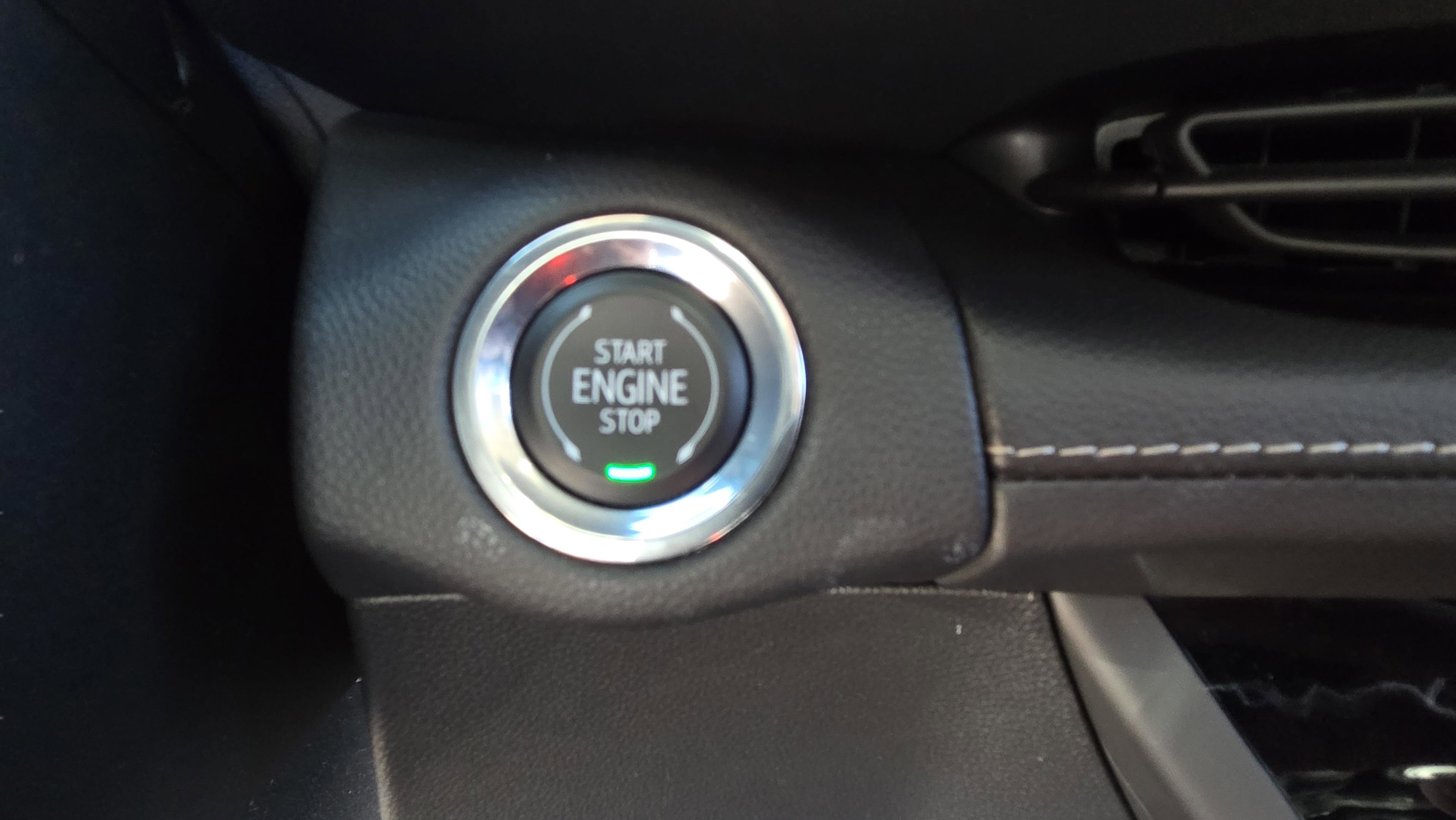 Used 2023 Buick Envision Avenir image 17