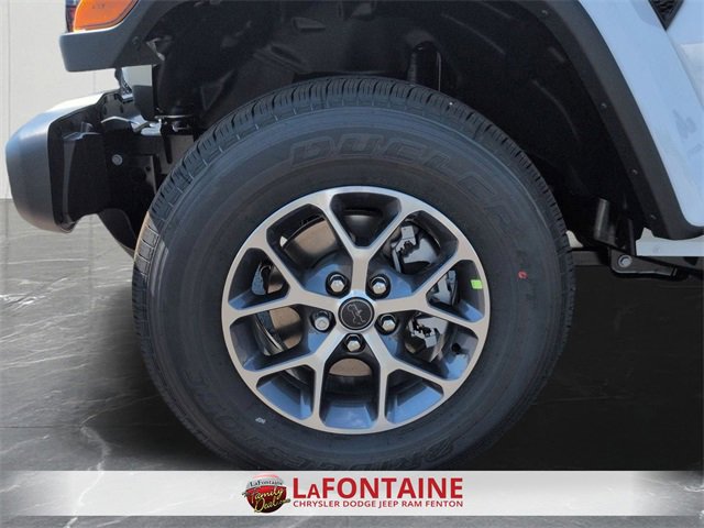 New 2025 Jeep Gladiator Sport image 32