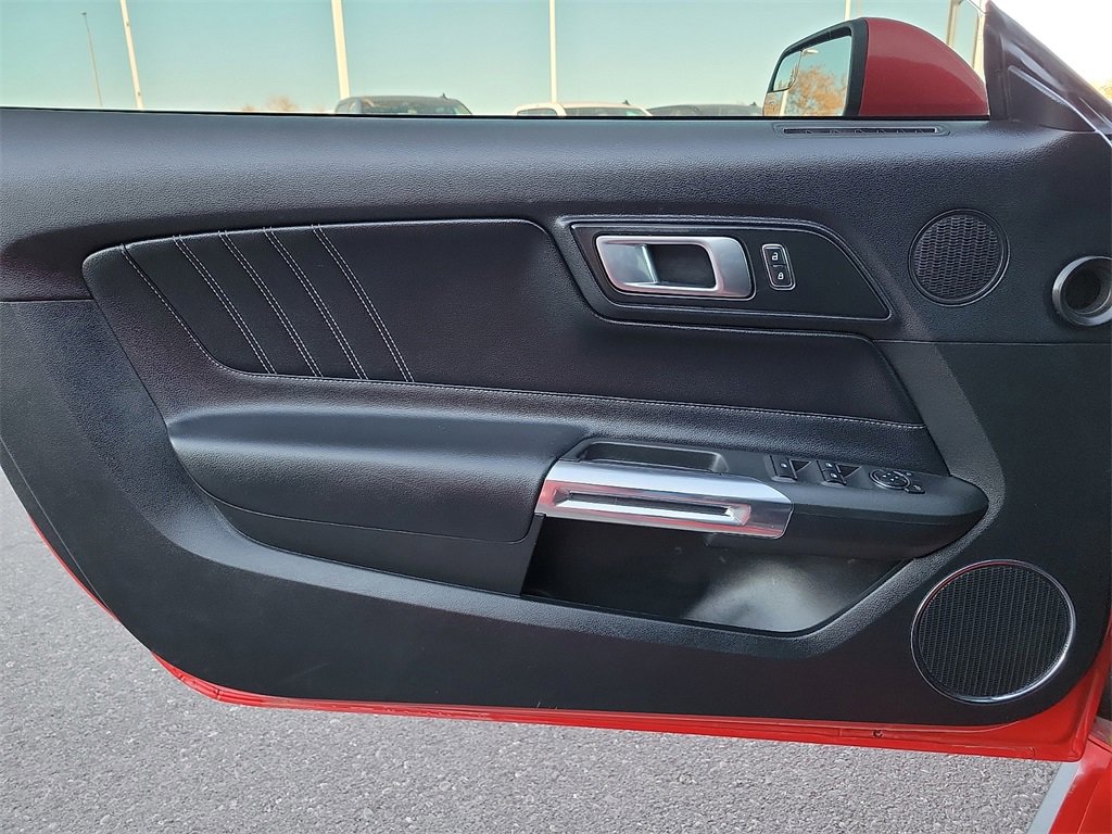 Used 2020 Ford Mustang Premium image 18