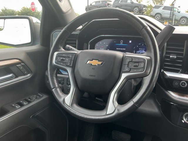 Used 2022 Chevrolet Silverado 1500 LT AWD/4WD image 22