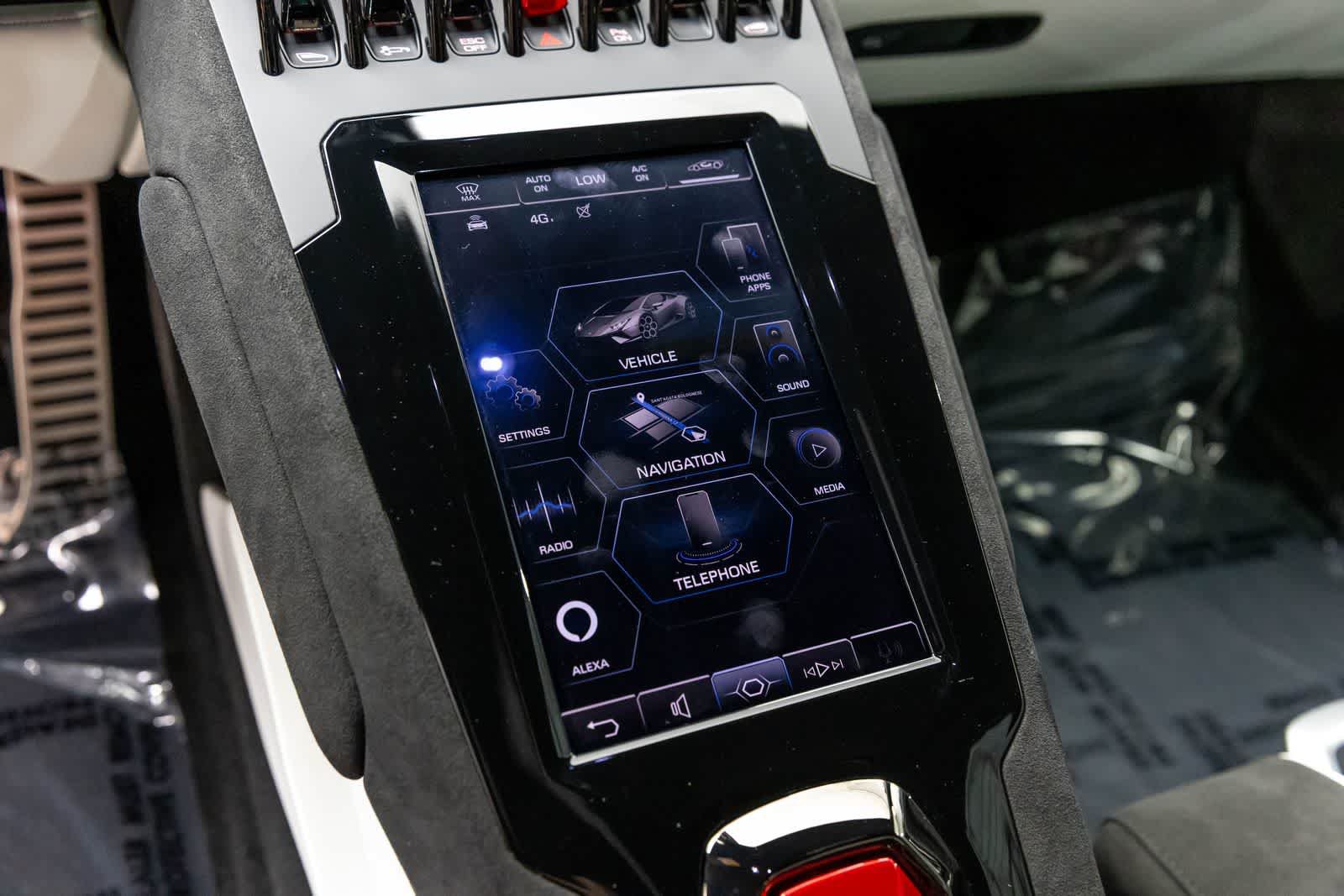 Used 2024 Lamborghini Huracan Tecnica RWD image 16