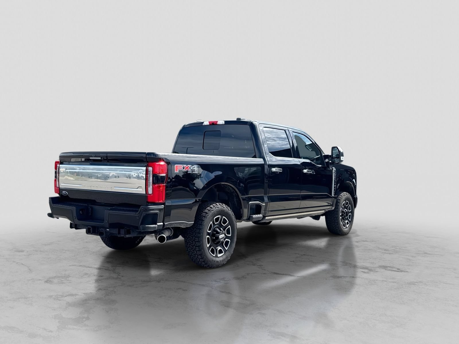 Used 2023 Ford F250 Platinum AWD/4WD image 8