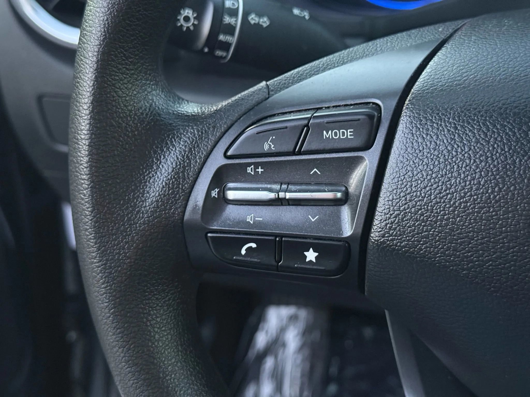 Used 2022 Hyundai Kona SEL image 34