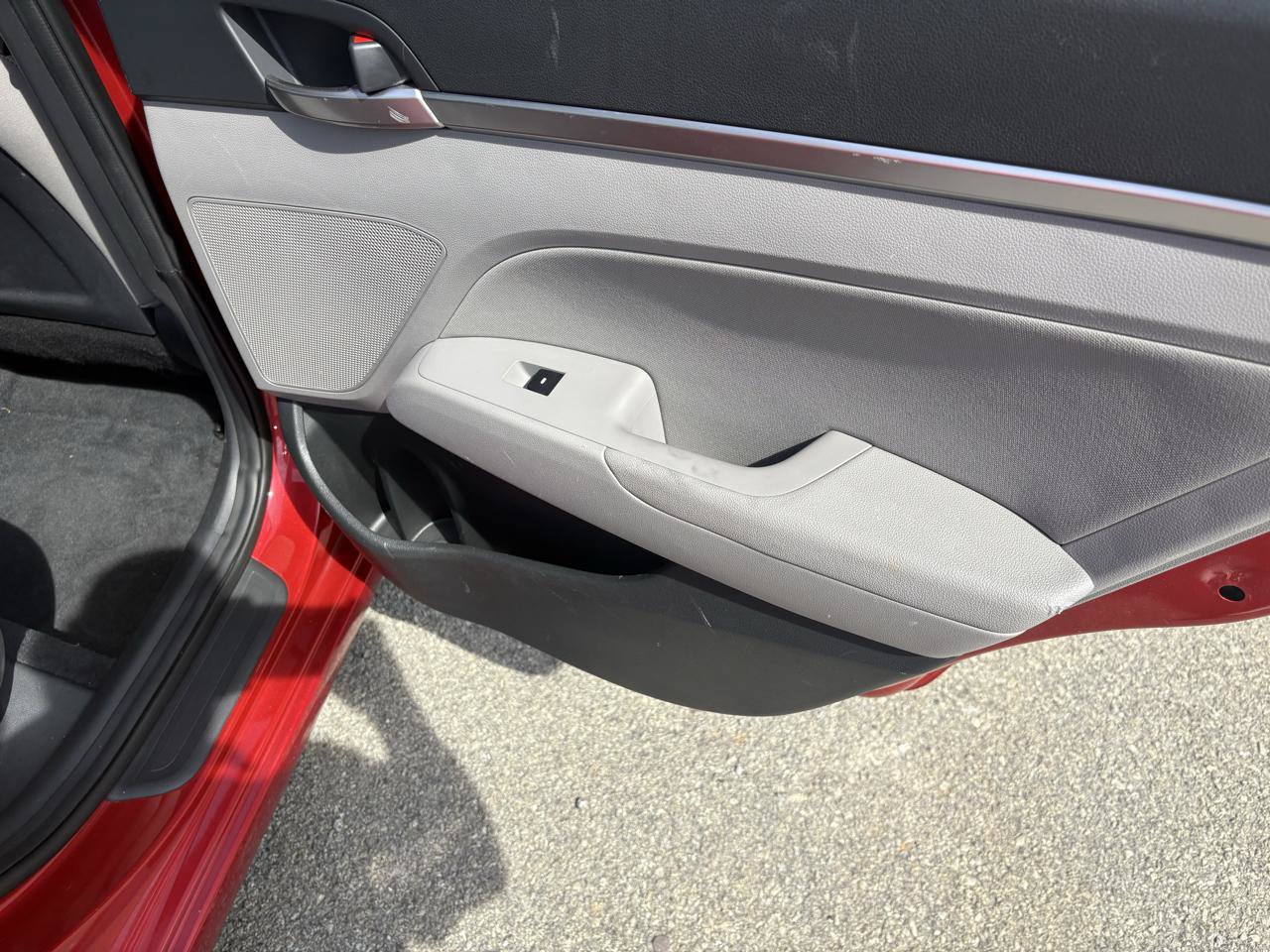 Used 2020 Hyundai Elantra SEL FWD image 44